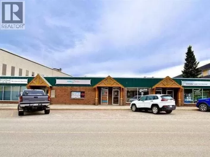 213-219 Pembina Avenue, Hinton