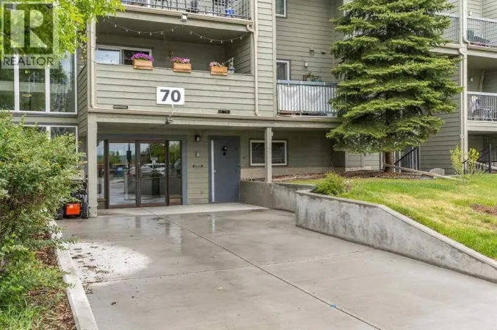 2135, 70 Glamis Drive SW, Calgary