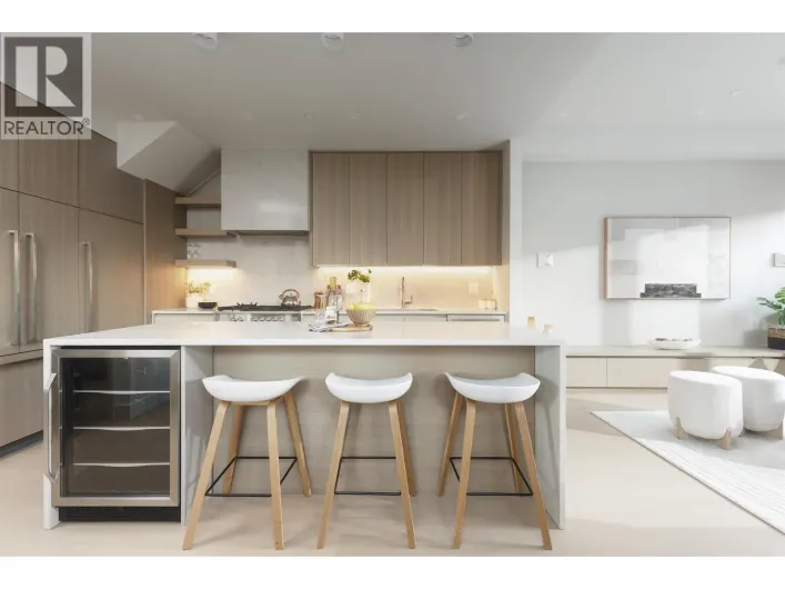 2138 E 10 AVENUE, Vancouver