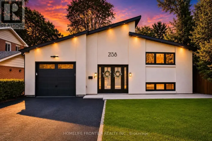 2138 TRUSCOTT DRIVE, Mississauga