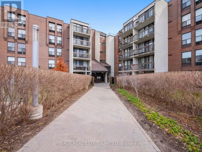 213E - 30 FASHION ROSEWAY, Toronto