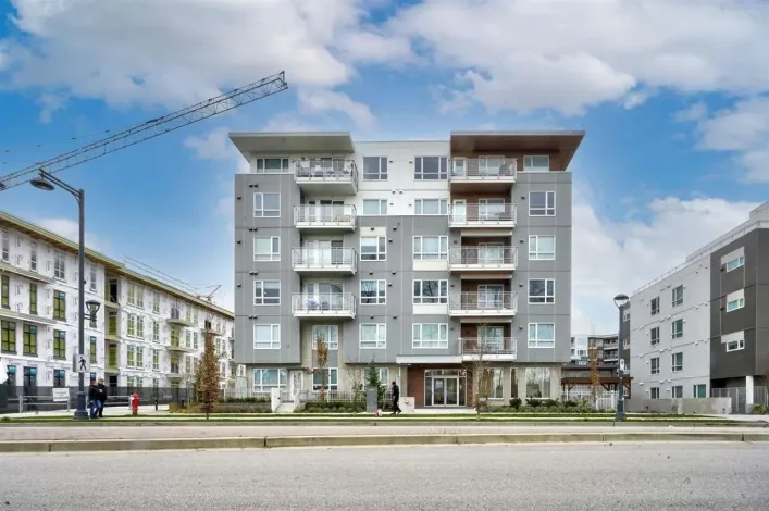 214 13963 105 BOULEVARD, Surrey