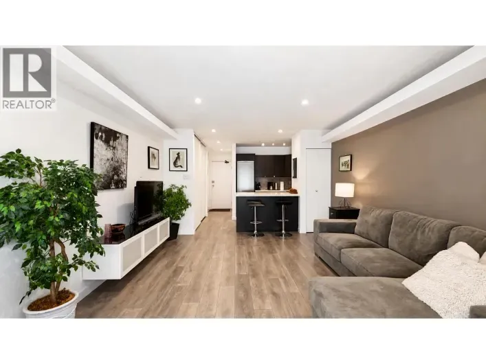 214 1545 E 2ND AVENUE, Vancouver