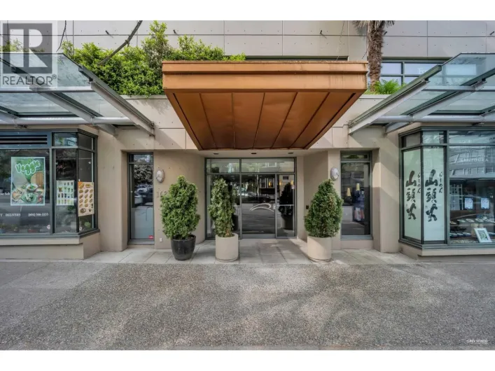 214 1688 ROBSON STREET, Vancouver