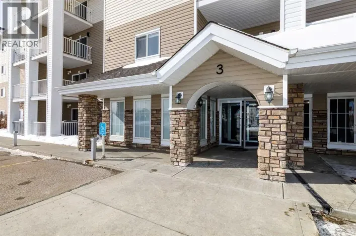 214, 3 Broadway Rise, Sylvan Lake