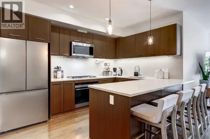 214, 323 20 Avenue SW, Calgary