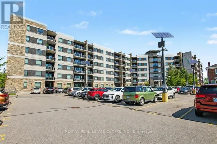 214 - 33 WHITMER STREET, Milton