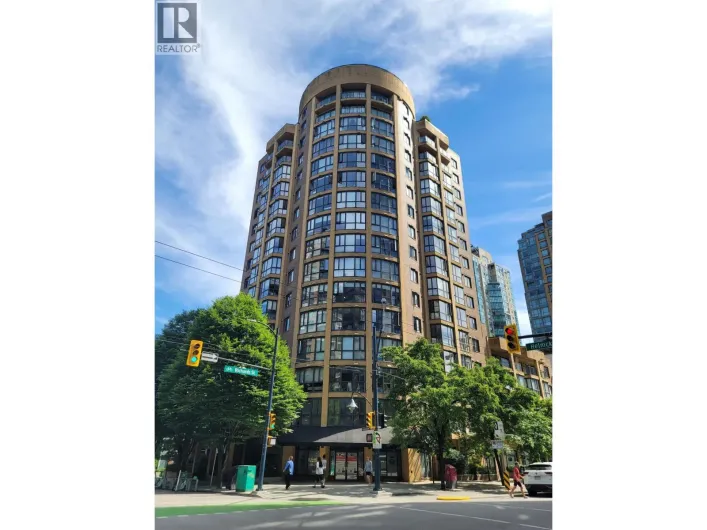 214 488 HELMCKEN STREET, Vancouver