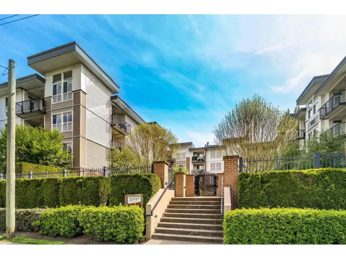 214 5430 201 STREET, Langley