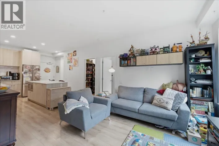 214 741 ANSKAR COURT, Coquitlam