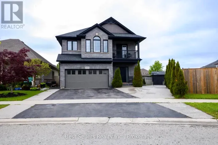 214 CARDINAL CRESCENT, Welland