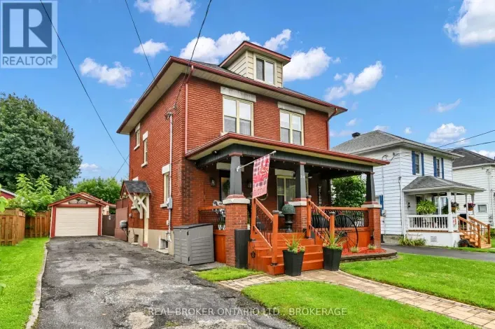 214 FOURTH STREET W, Cornwall