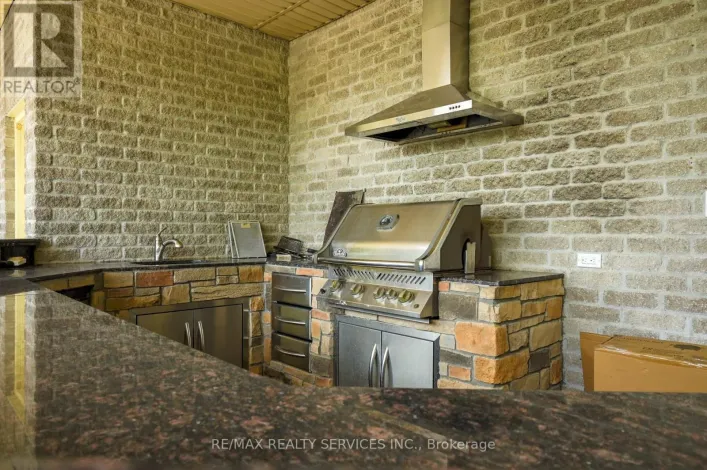 214 MAPLE AVENUE S, Brant