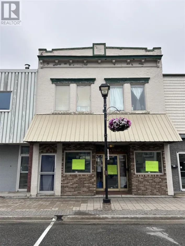214 SCOTT ST, FORT FRANCES