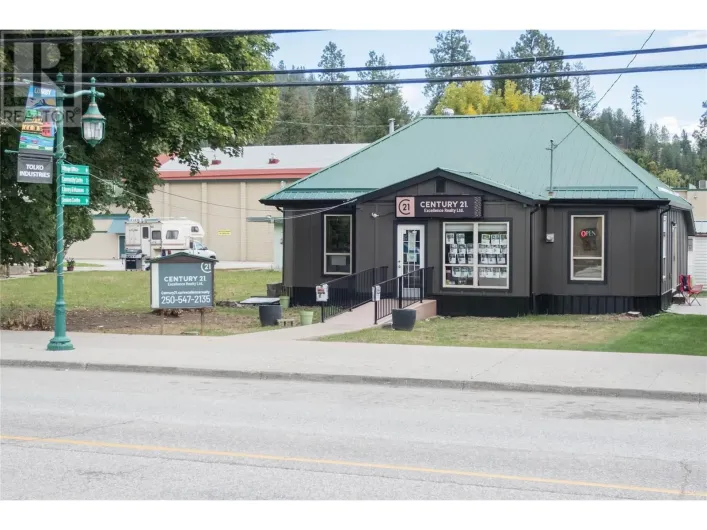 2143 Shuswap Avenue, Lumby