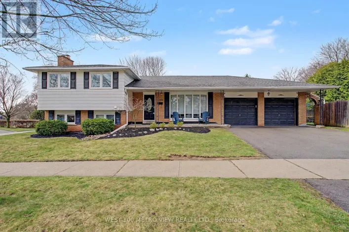 2144 SANDRINGHAM DRIVE, Burlington
