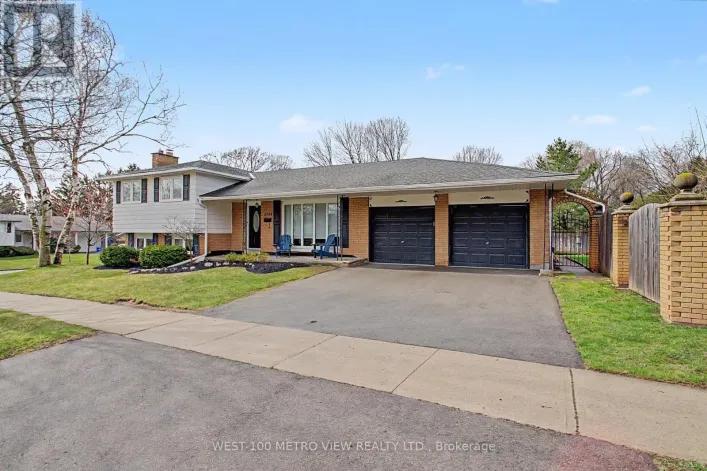 2144 SANDRINGHAM DRIVE, Burlington