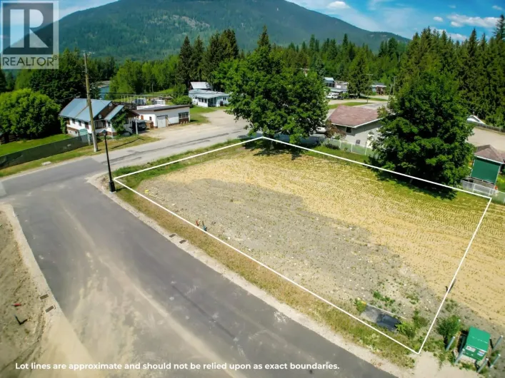 2-1445 Illecillewaet Road Lot# SL 1, Revelstoke