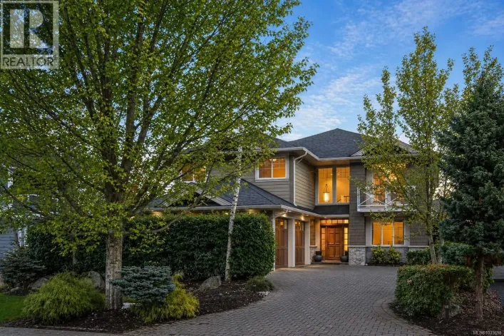 2145 Players Dr, Langford