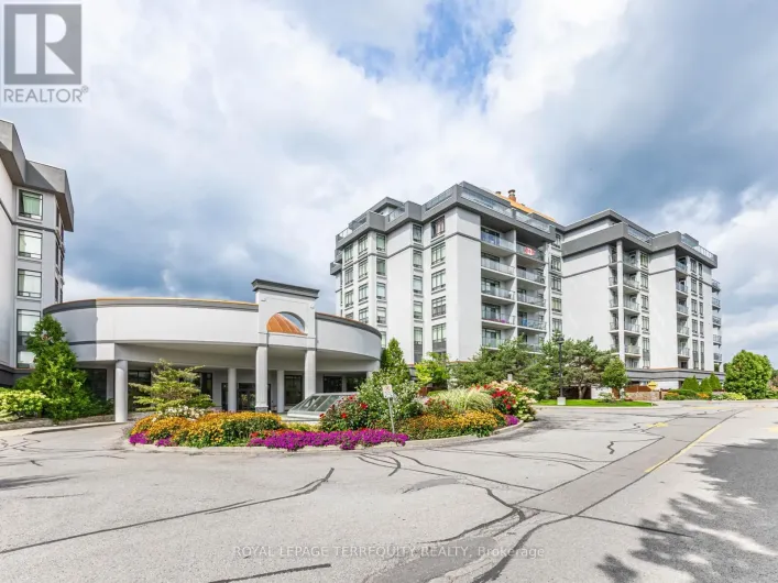 215 - 11121 YONGE STREET, Richmond Hill