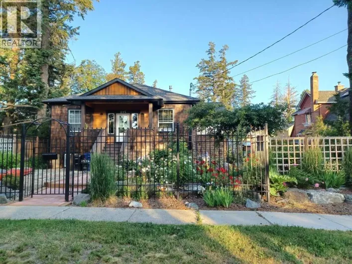 215 13th Avenue S, Cranbrook