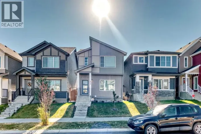 215 148 Avenue NW, Calgary