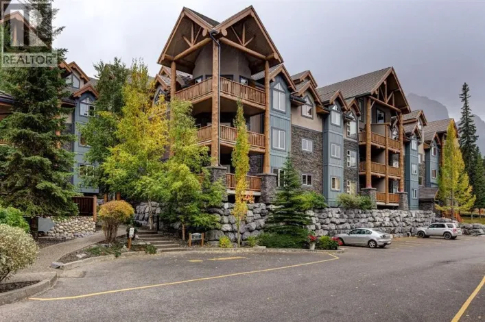 215, 155 Crossbow Place, Canmore