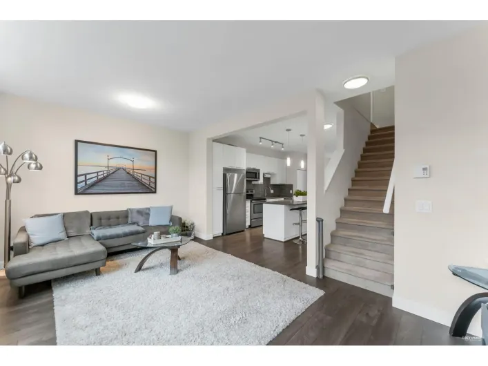 215 2228 162 STREET, Surrey