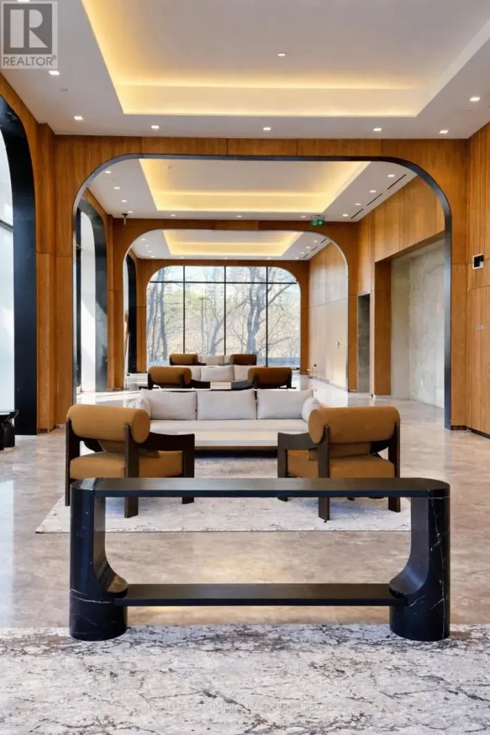 215 - 29 GREEN TRAIL COURT, Toronto