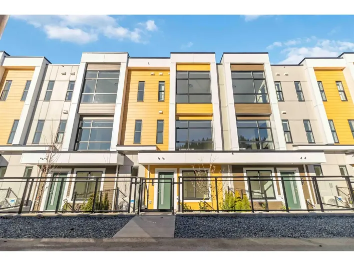 215 46150 THOMAS ROAD|Vedder Crossing, Chilliwack