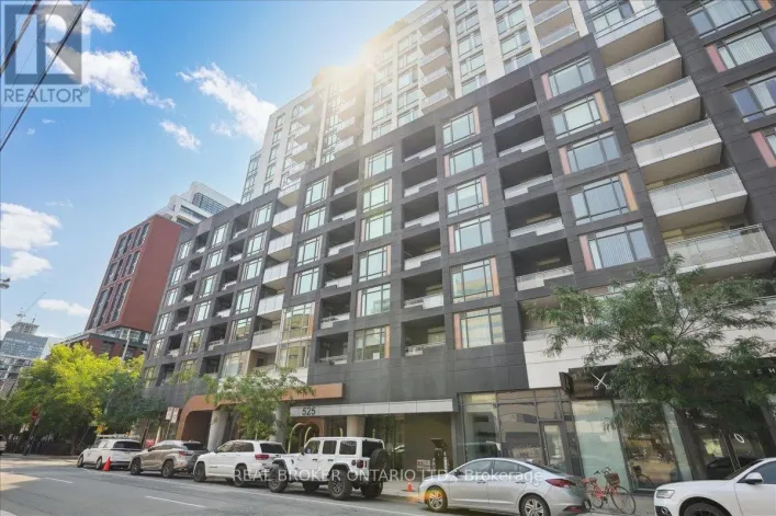 215 - 525 ADELAIDE STREET W, Toronto