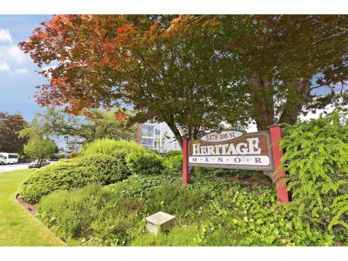 215 5379 205 STREET, Langley