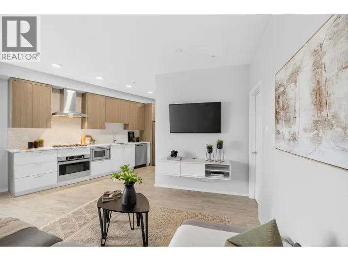215 6283 KINGSWAY AVENUE, Burnaby