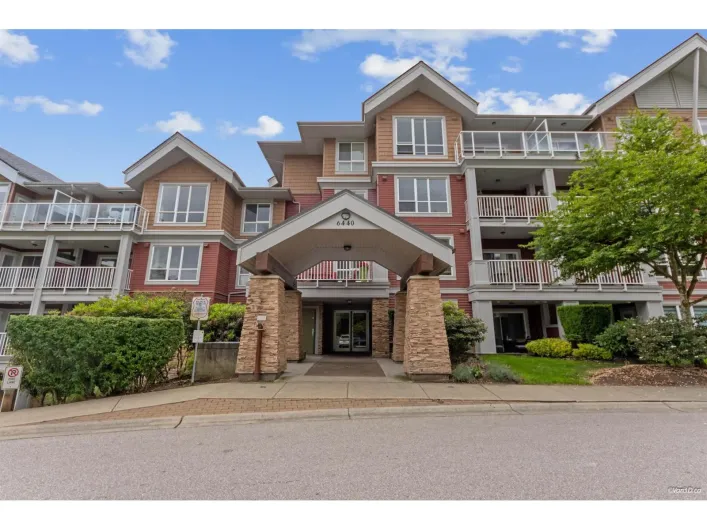 215 6440 194 STREET, Surrey
