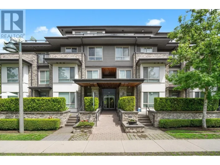 215 7478 BYRNEPARK WALK, Burnaby