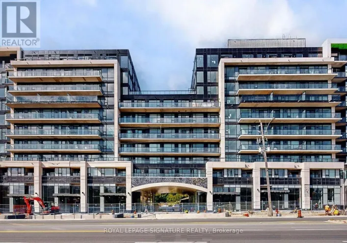 215 - 8188 YONGE STREET, Vaughan