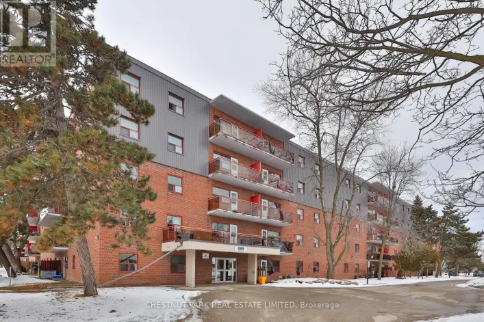 215 - 900 GLEN STREET, Oshawa