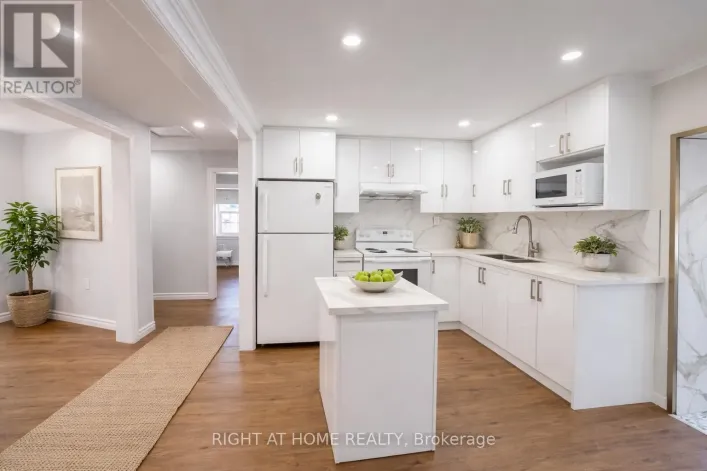 215 B QUEEN STREET, Mississauga