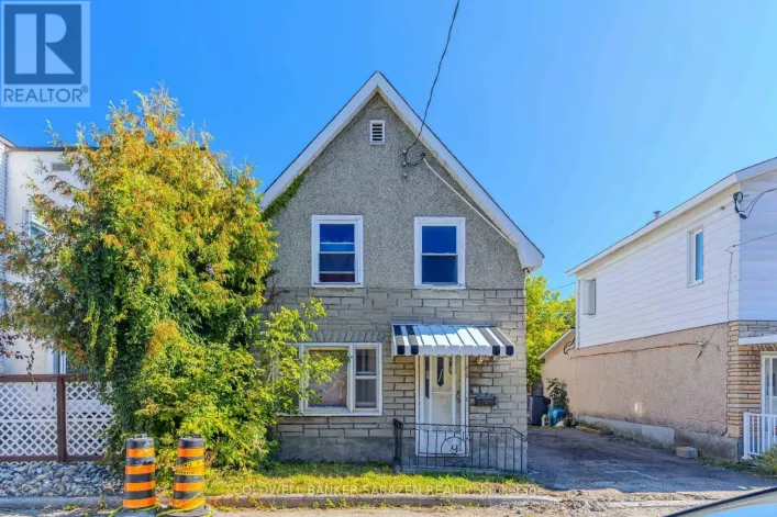215 DESROSIERS STREET, Ottawa