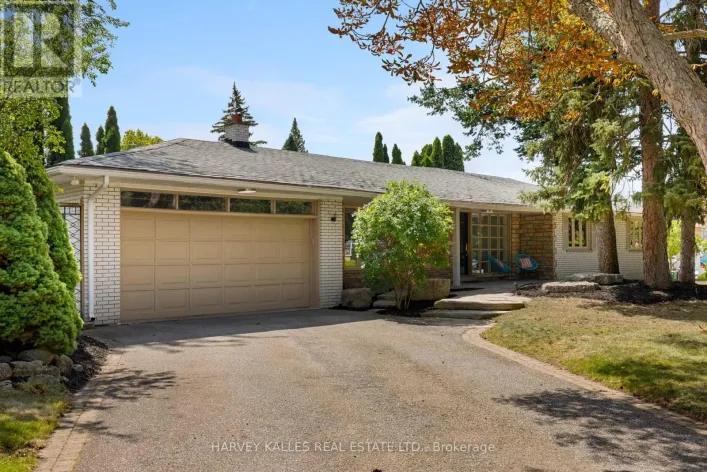 215 EDENBRIDGE DRIVE, Toronto