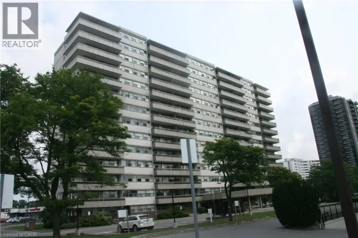 Apartment for sale: 215 GLENRIDGE Avenue Unit# 406, St. Catharines
