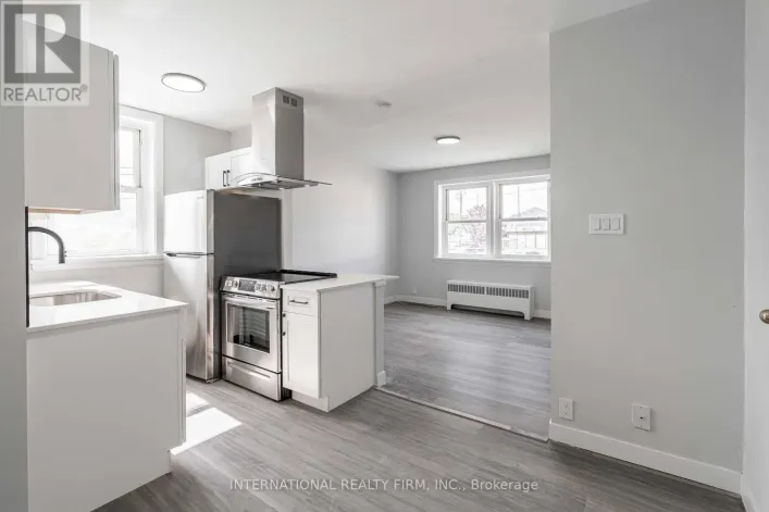 215 HAMILTON, London East