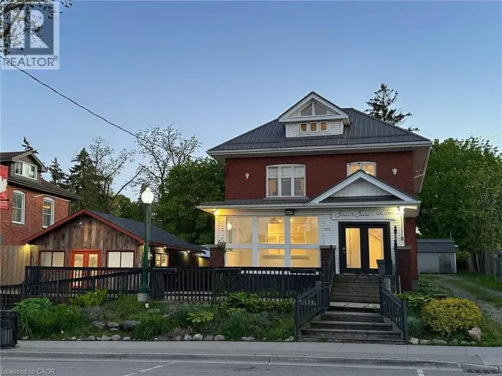 215 MAIN Street, Port Dover