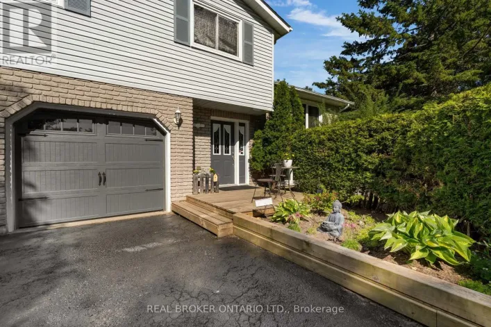 215 MARY ANNE DRIVE, Barrie