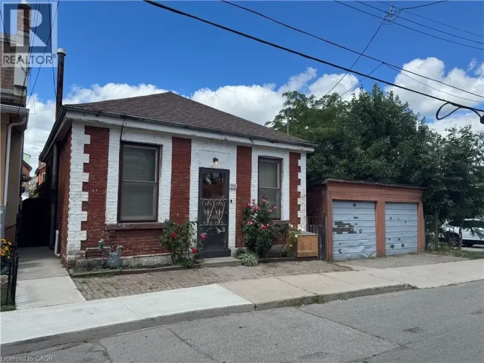 215 RAY Street N, Hamilton