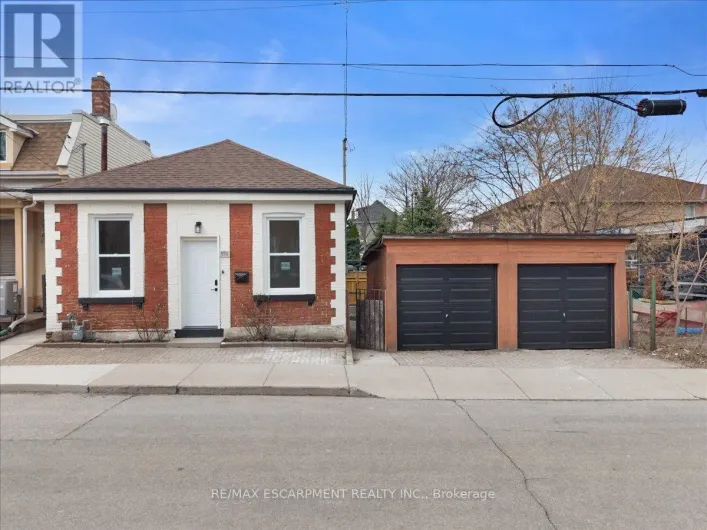 215 RAY STREET N, Hamilton