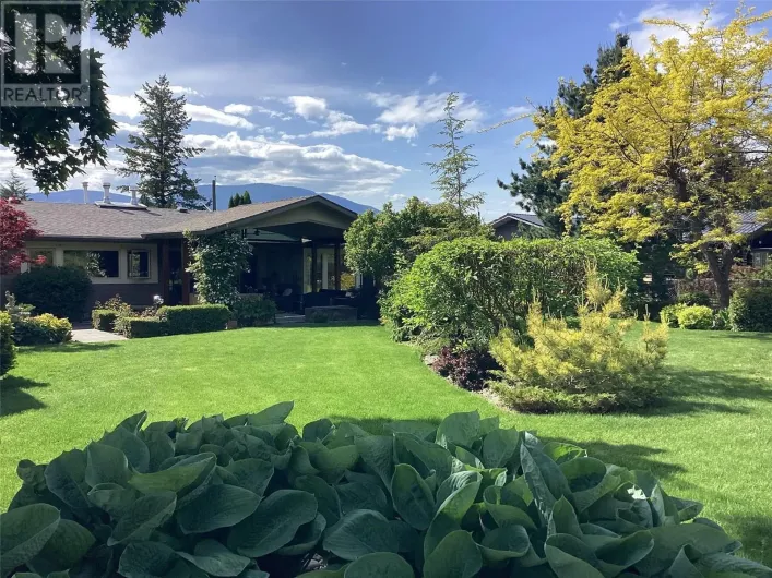 2150 28 Street NE, Salmon Arm