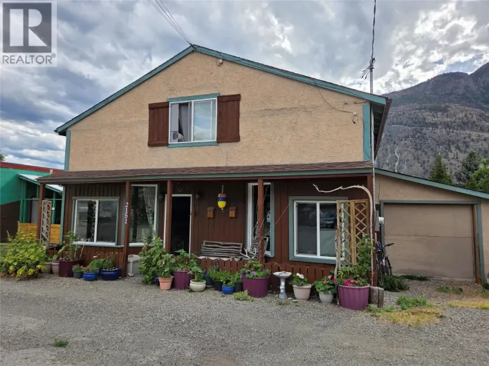 2151 Main Street, Cawston