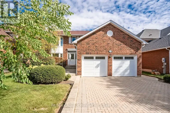 2151 PINEVIEW DRIVE, Oakville