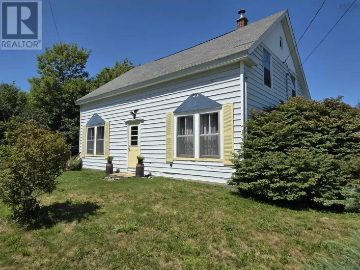 2152 Highway 3, Barrington